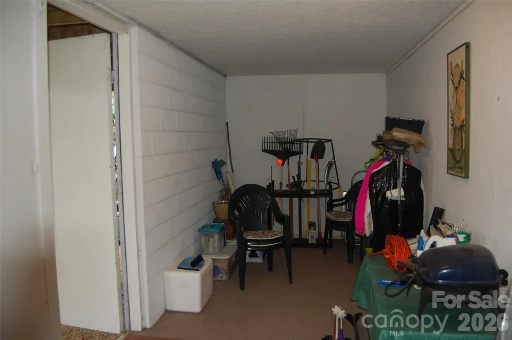 202 Knoll Circle Newland, NC 28657