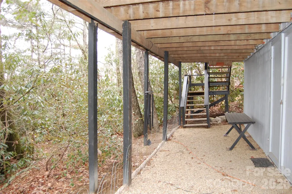 202 Knoll Circle Newland, NC 28657