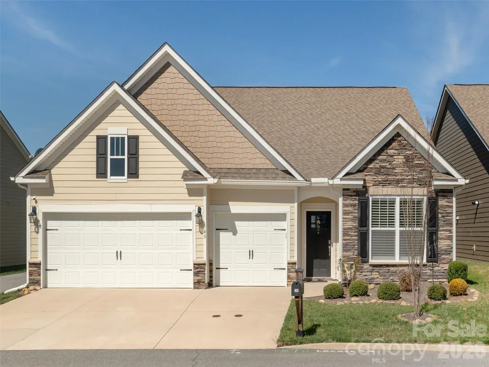 748 Summerfield Place Flat Rock, NC 28731