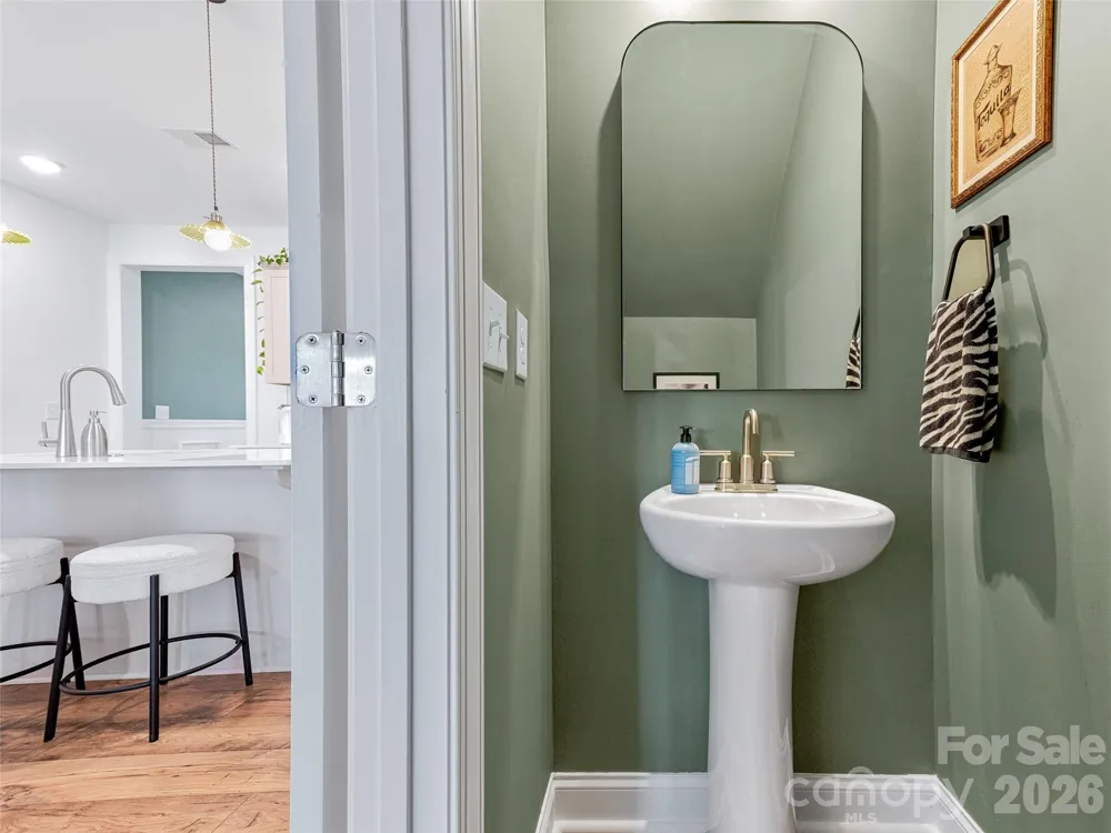 56 Walnut Springs Drive Asheville, NC 28804