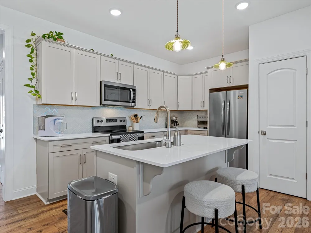 56 Walnut Springs Drive Asheville, NC 28804