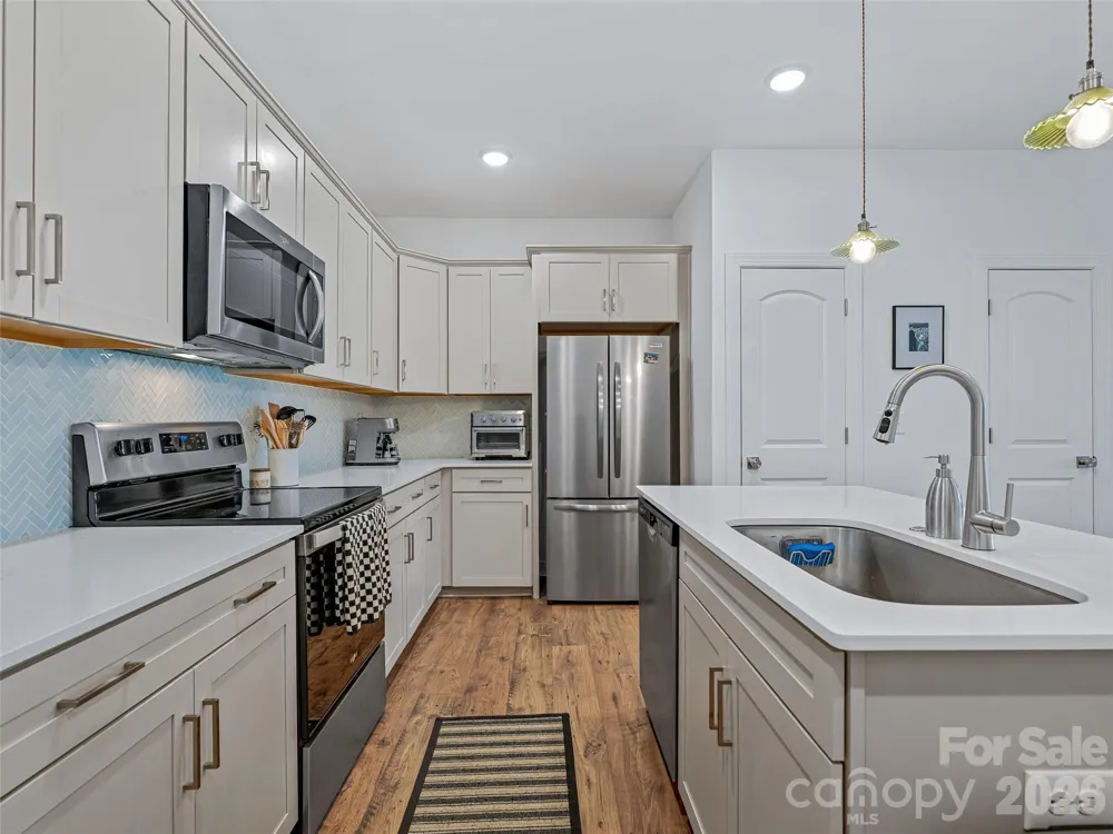 56 Walnut Springs Drive Asheville, NC 28804