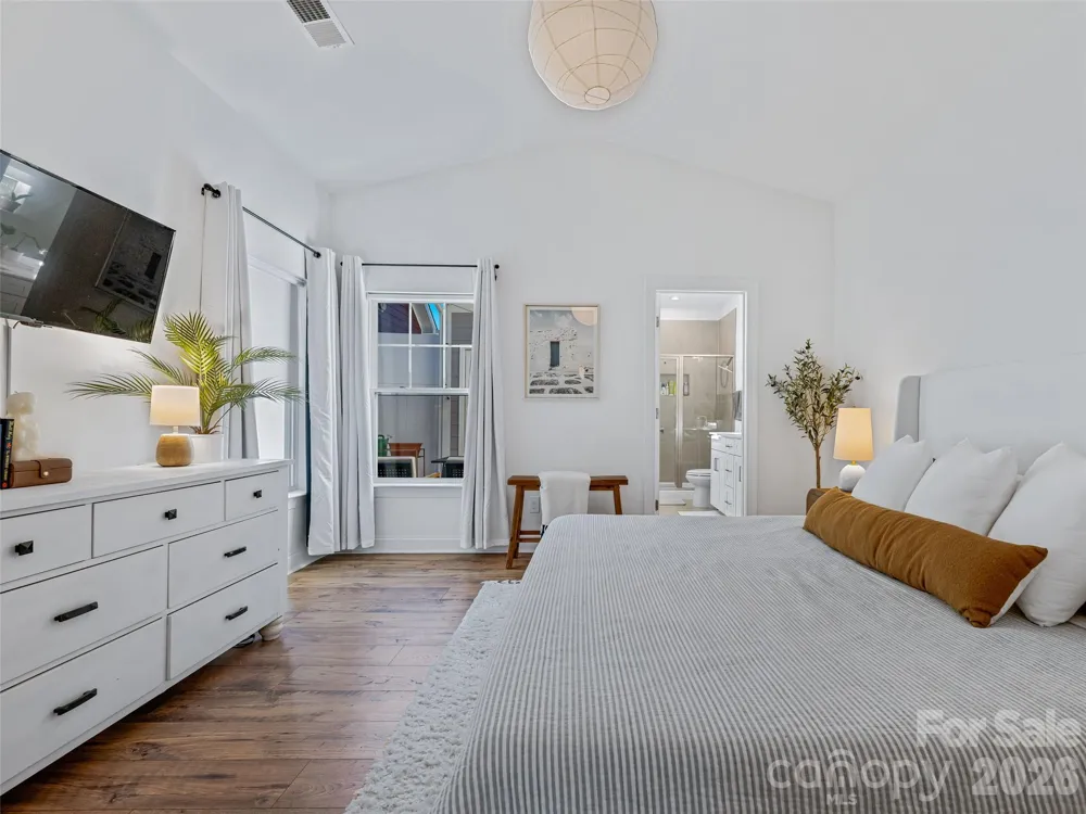 56 Walnut Springs Drive Asheville, NC 28804
