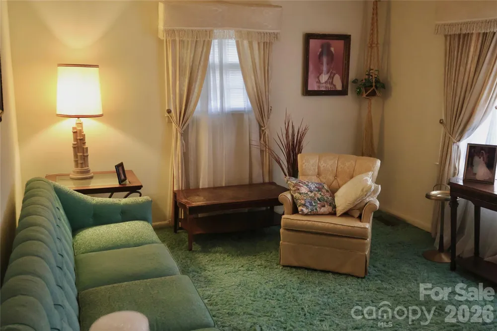 1529 W Market Street Cheraw, SC 29520