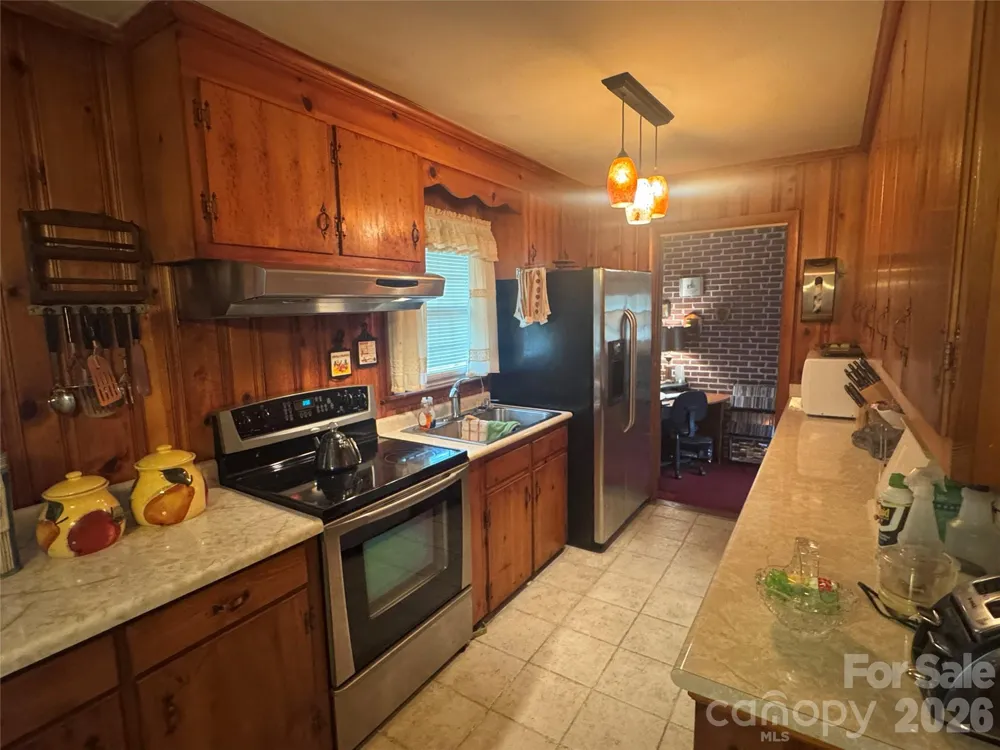 1529 W Market Street Cheraw, SC 29520
