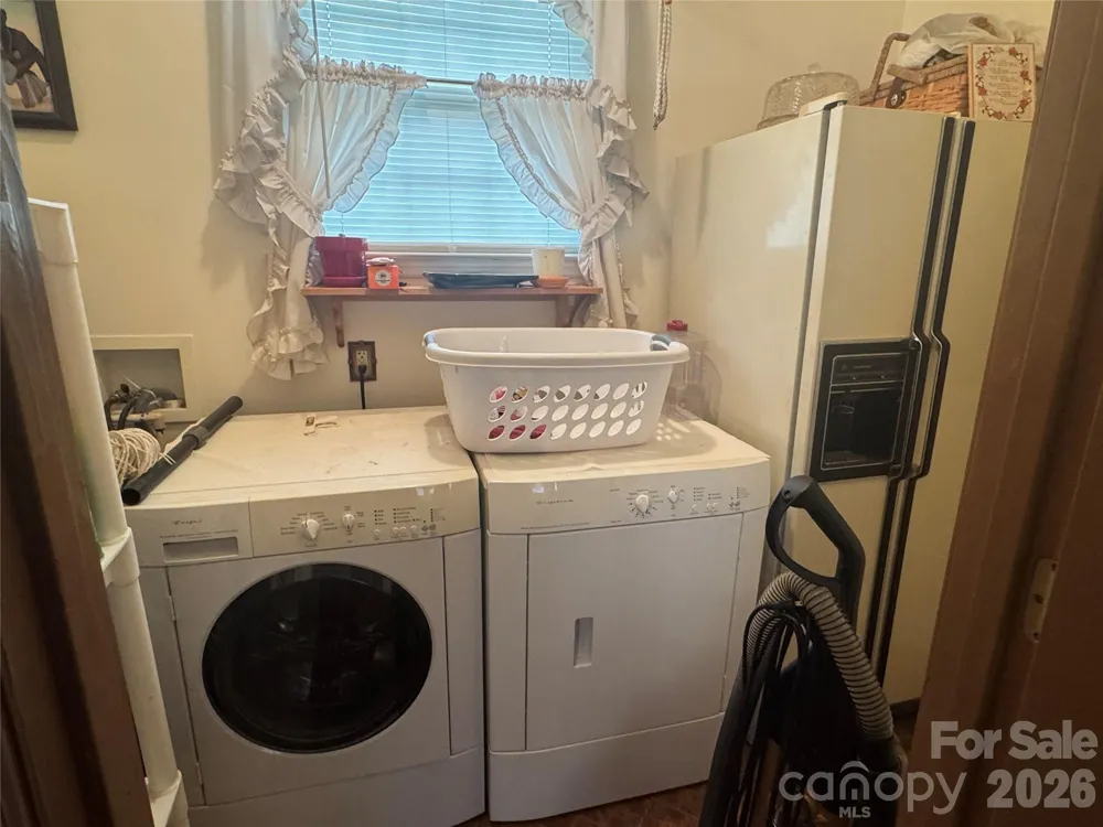 1529 W Market Street Cheraw, SC 29520