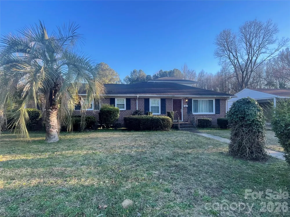 1529 W Market Street Cheraw, SC 29520