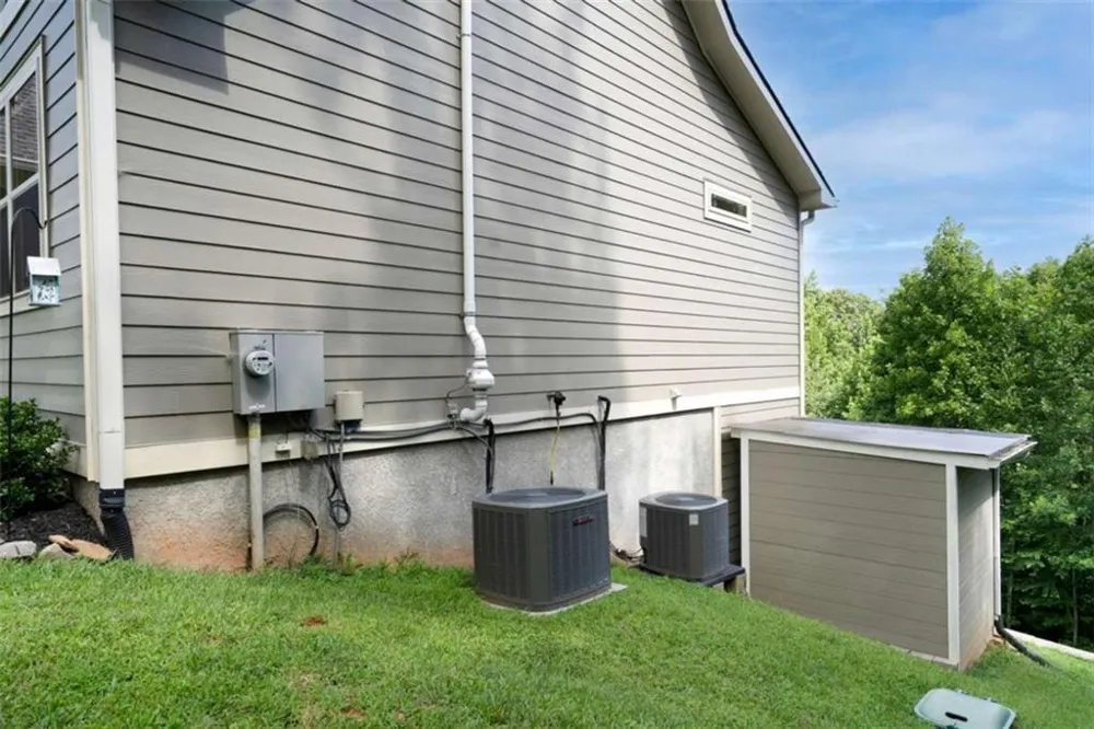 2079 Gallatin Road Young Harris, GA 30582