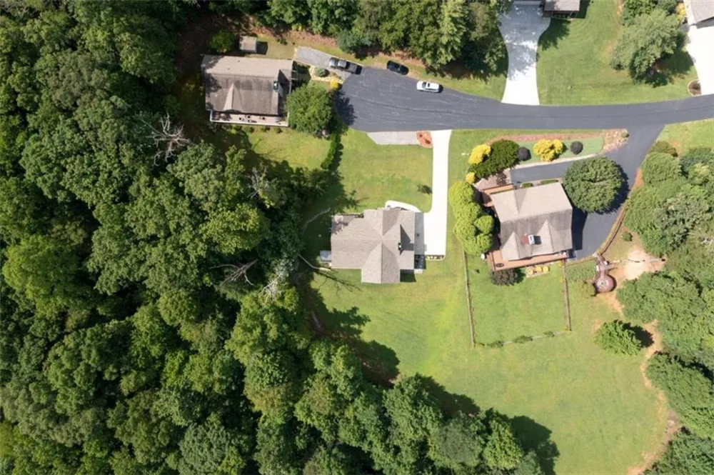 2079 Gallatin Road Young Harris, GA 30582
