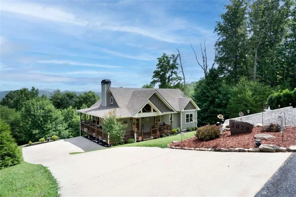 2079 Gallatin Road Young Harris, GA 30582