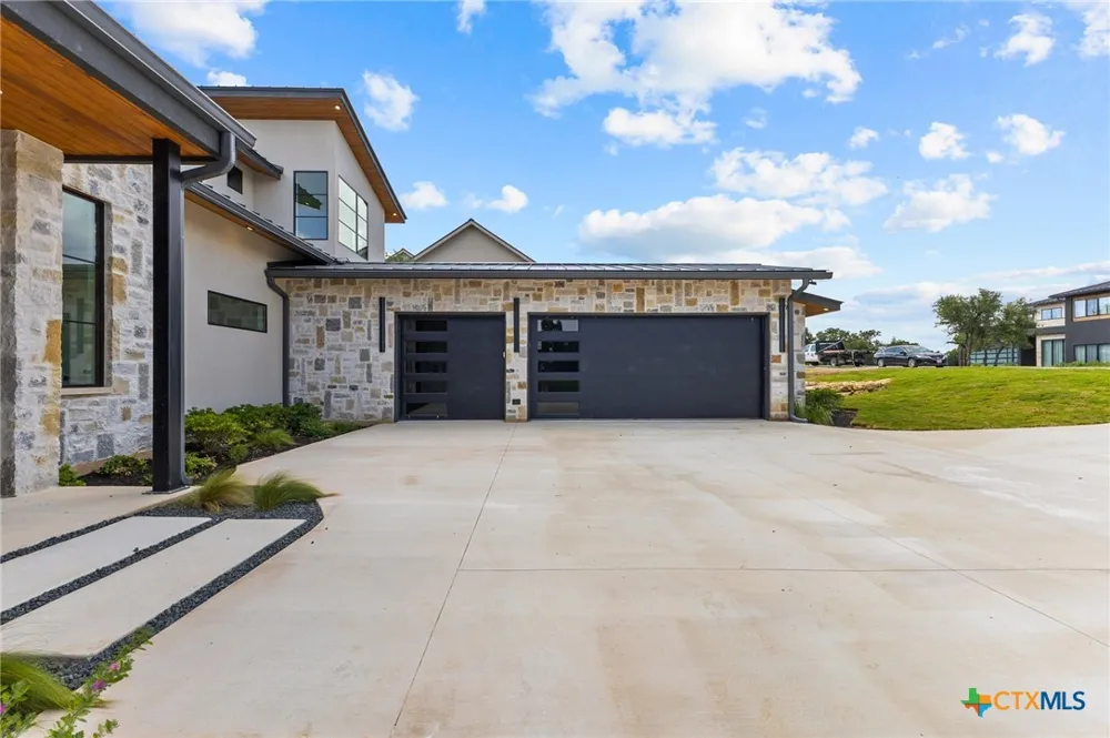 8109 Kuhn Drive Austin, TX 78736