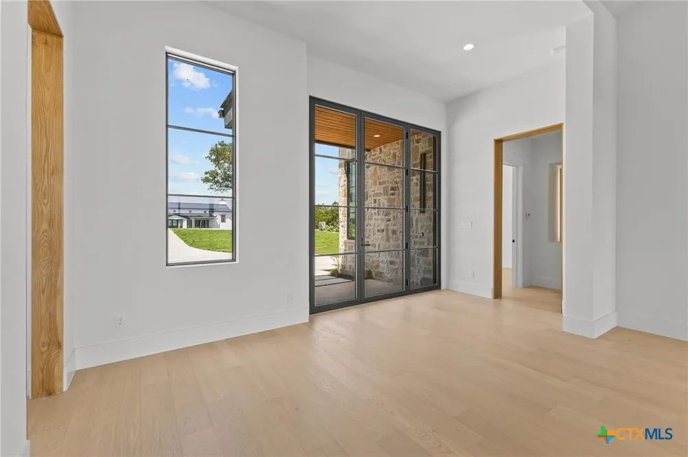 8109 Kuhn Drive Austin, TX 78736