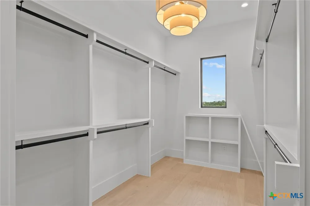 8109 Kuhn Drive Austin, TX 78736