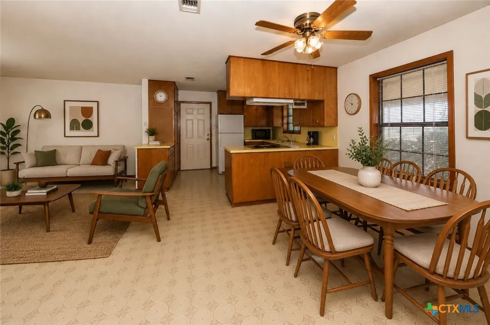 182 Norma Jean Boulevard Smithville, TX 78957
