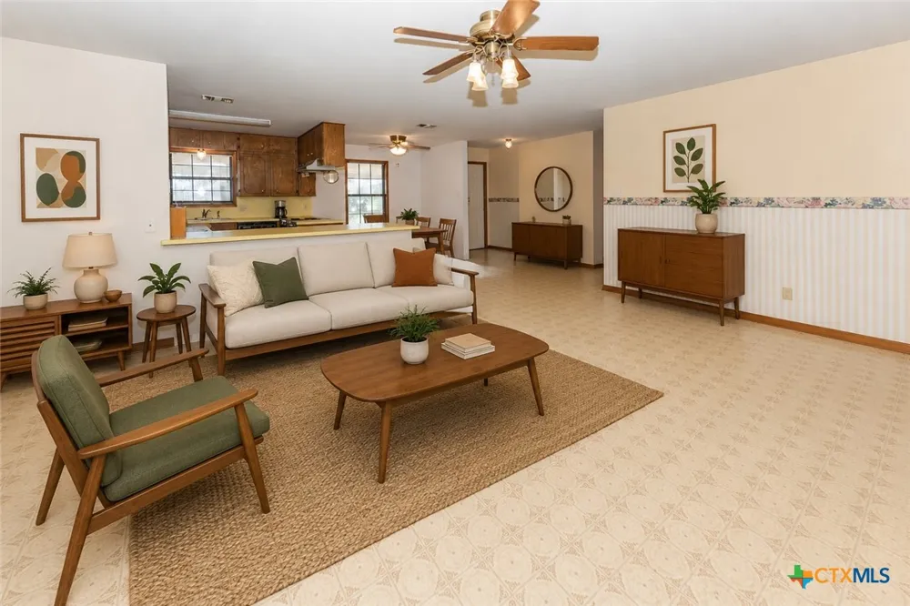 182 Norma Jean Boulevard Smithville, TX 78957
