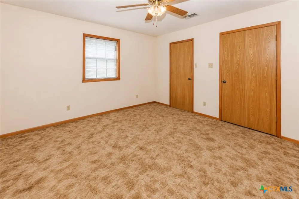 182 Norma Jean Boulevard Smithville, TX 78957