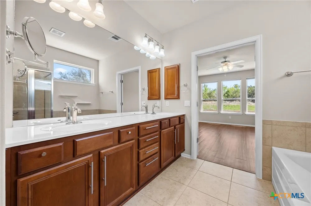 147 Prairie Creek Trail Georgetown, TX 78633
