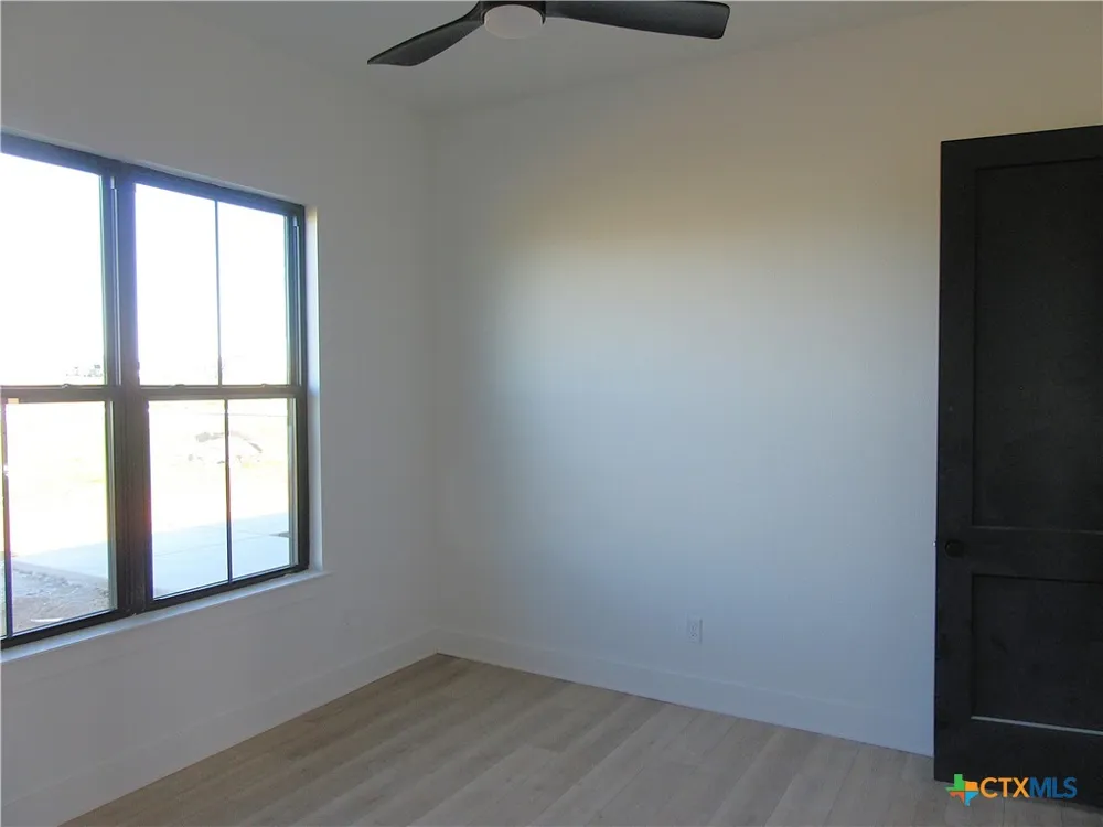 611 Willow Moon Ranch Road Crawford, TX 76638