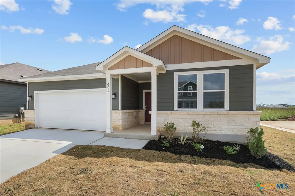 2517 Heritance Pass Seguin, TX 78155