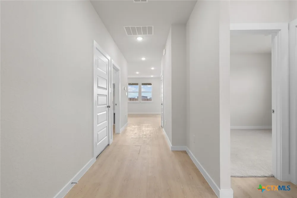 2517 Heritance Pass Seguin, TX 78155