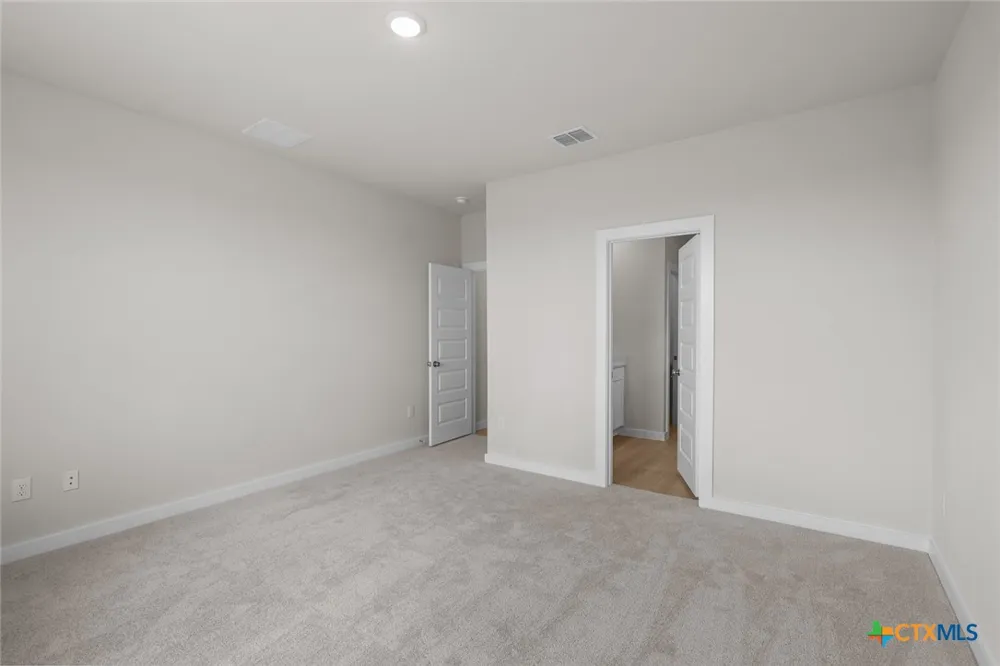 2517 Heritance Pass Seguin, TX 78155