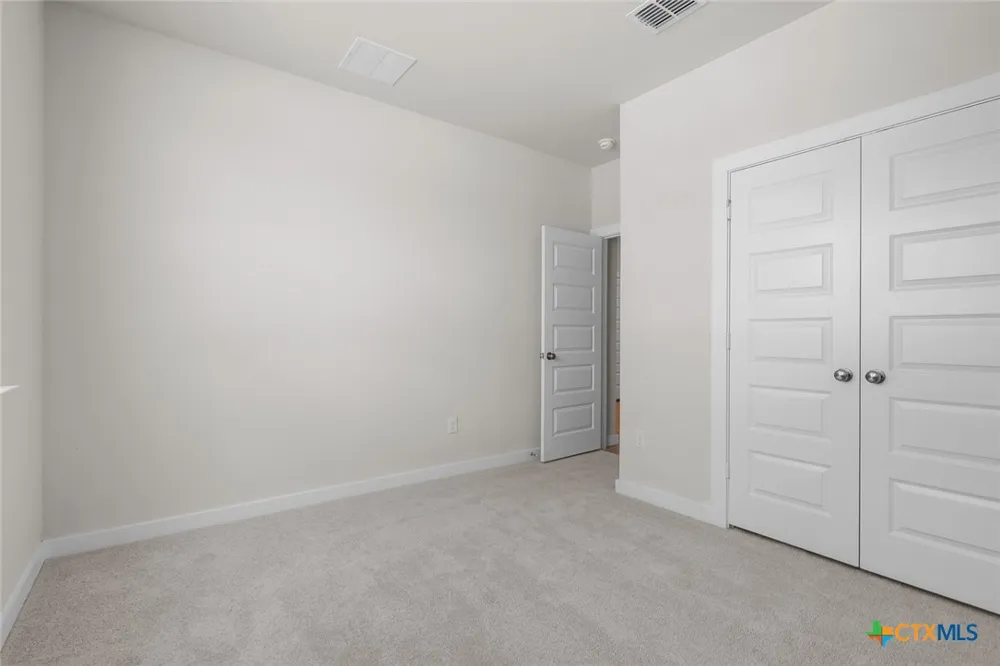 2517 Heritance Pass Seguin, TX 78155
