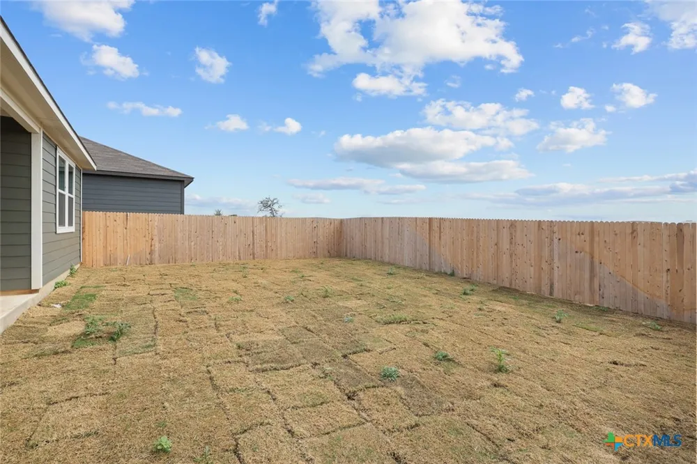 2517 Heritance Pass Seguin, TX 78155