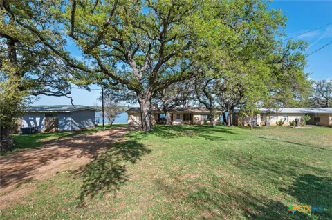 210 Lake Loop