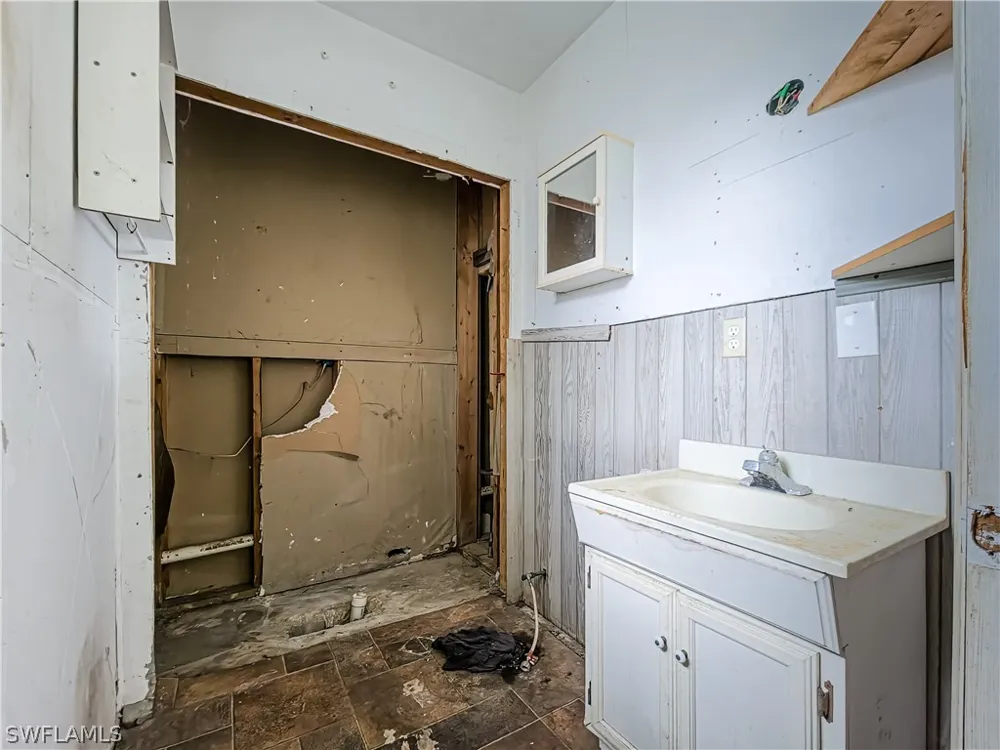SE 1 STREET Chiefland, FL 32626