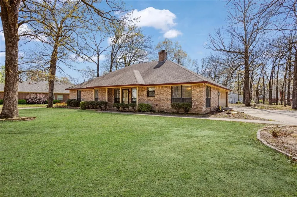 225 Red Oak Lane Powderly, TX 75473