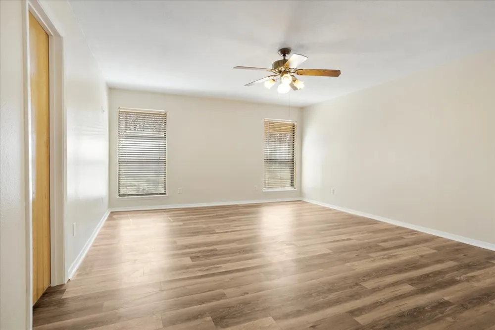 225 Red Oak Lane Powderly, TX 75473