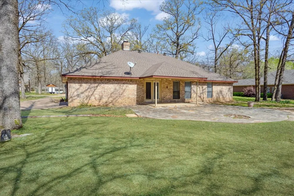 225 Red Oak Lane Powderly, TX 75473
