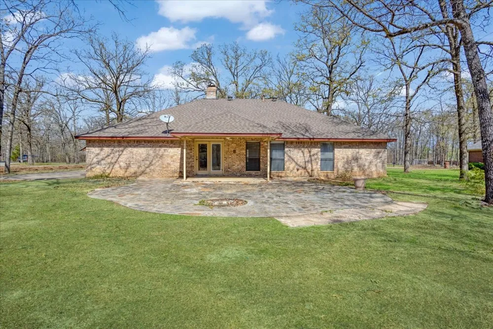 225 Red Oak Lane Powderly, TX 75473