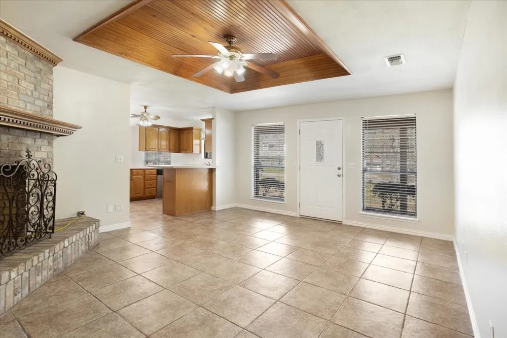 225 Red Oak Lane Powderly, TX 75473