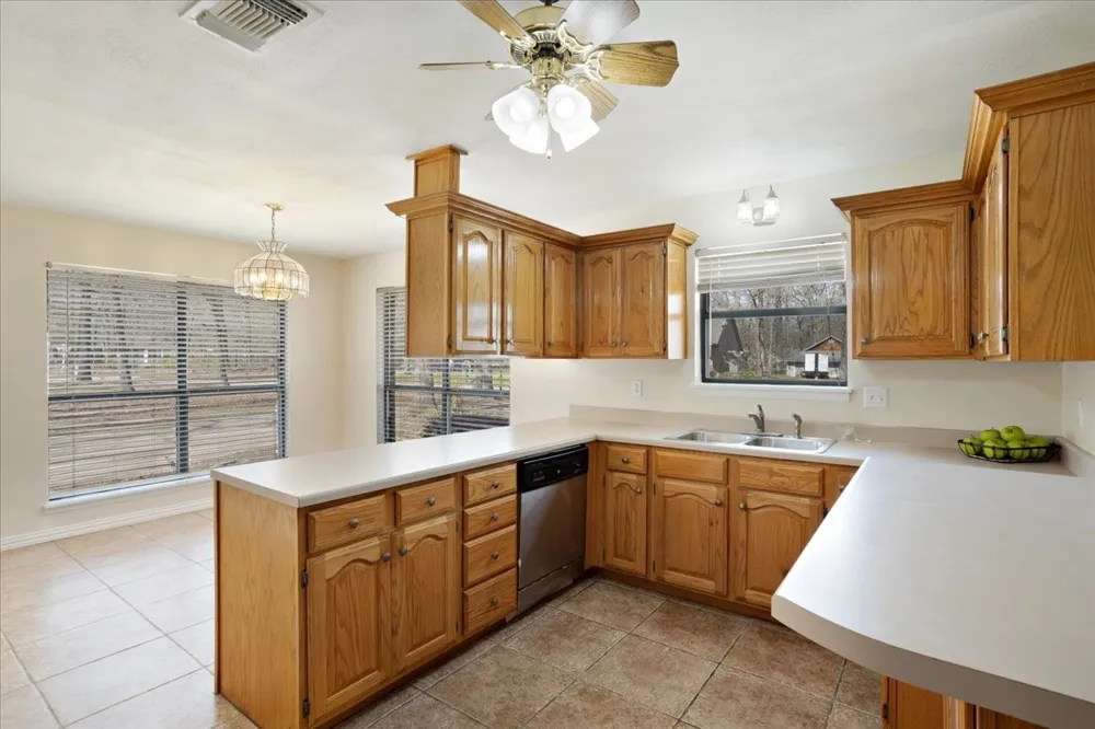 225 Red Oak Lane Powderly, TX 75473