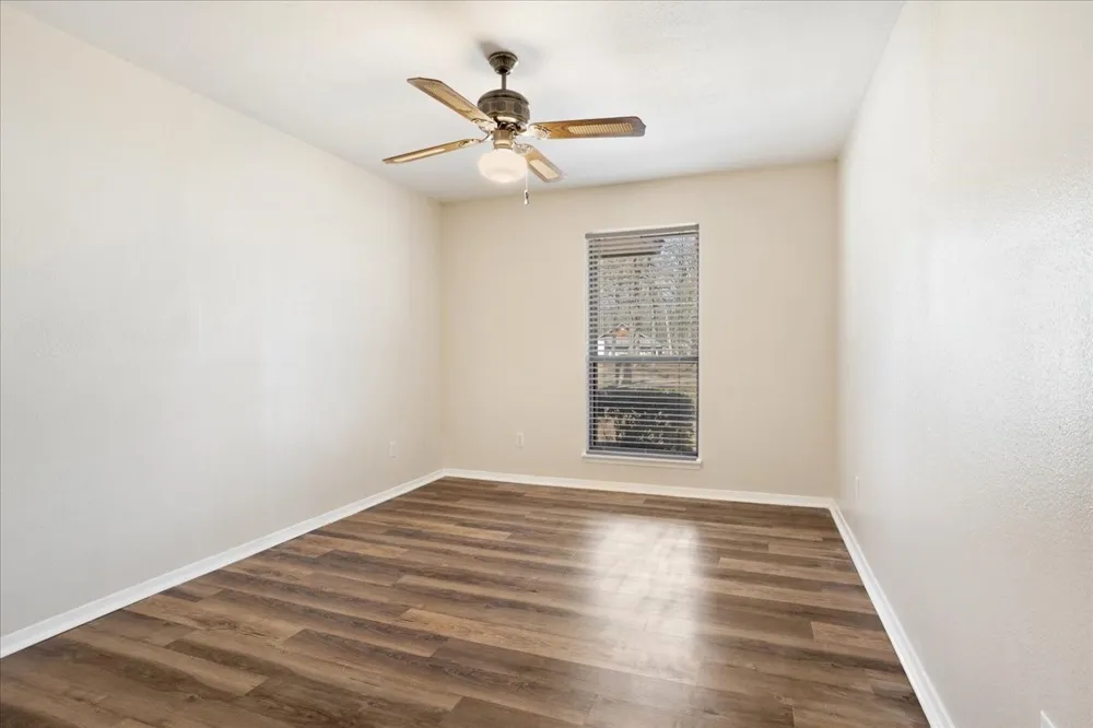 225 Red Oak Lane Powderly, TX 75473