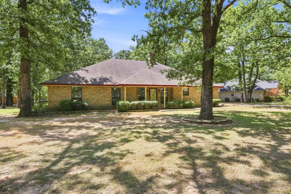 225 Red Oak Lane Powderly, TX 75473