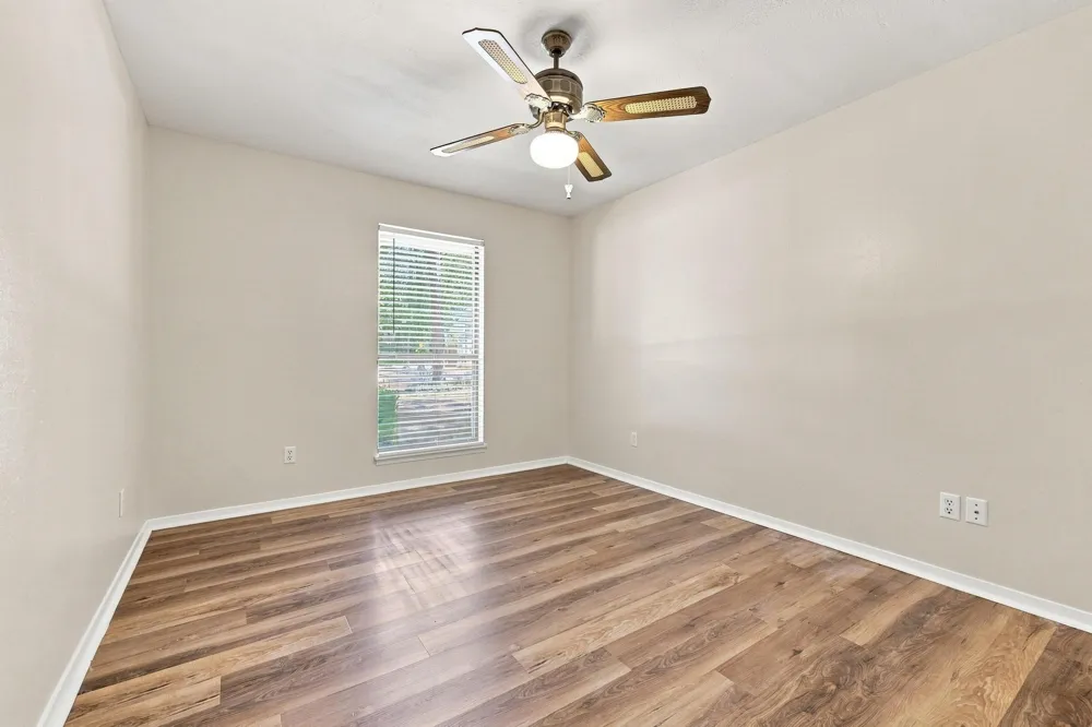 225 Red Oak Lane Powderly, TX 75473