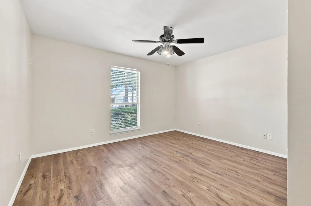 225 Red Oak Lane Powderly, TX 75473