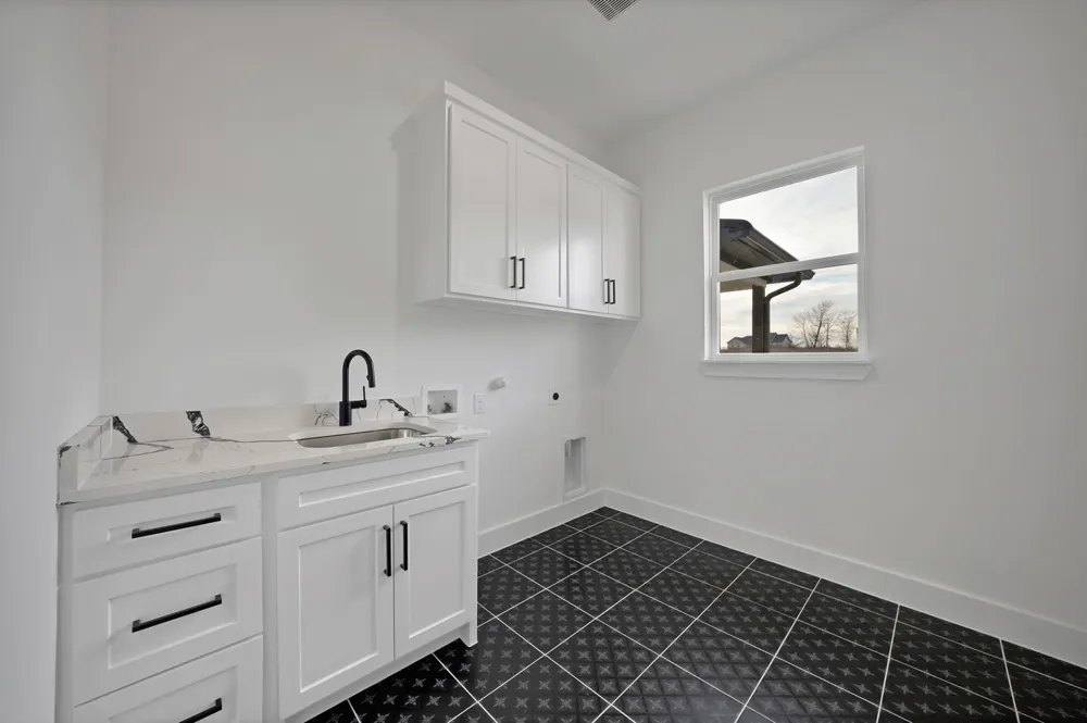 3089 County Road 1076 Celeste, TX 75423