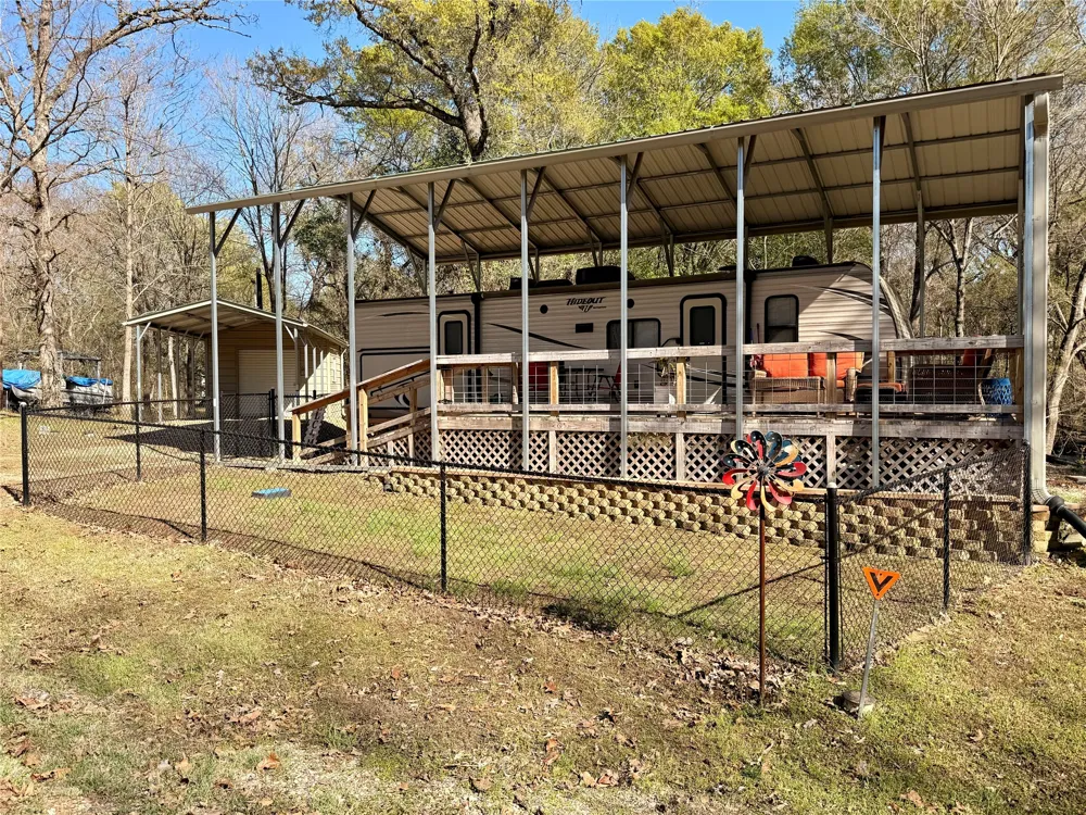 6435 FM 17 #605 Yantis, TX 75497