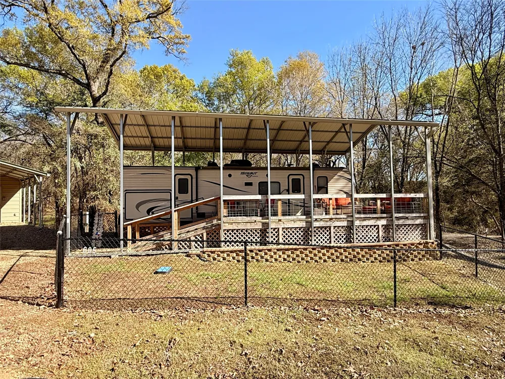 6435 FM 17 #605 Yantis, TX 75497