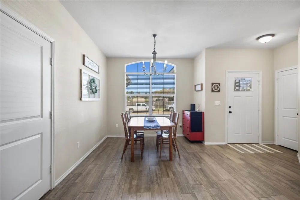307 Mission Crest Circle Lindale, TX 75771