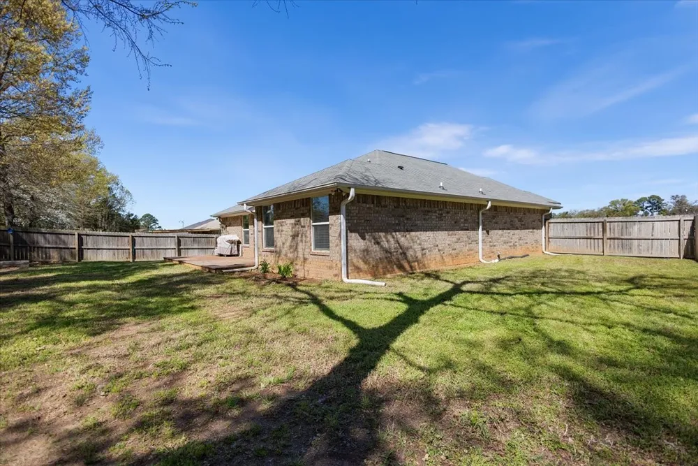 307 Mission Crest Circle Lindale, TX 75771