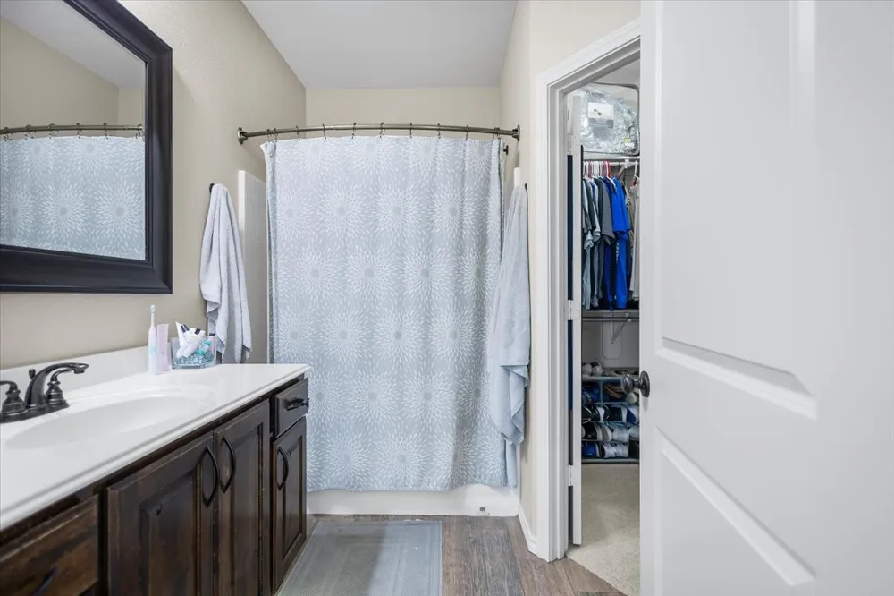 307 Mission Crest Circle Lindale, TX 75771