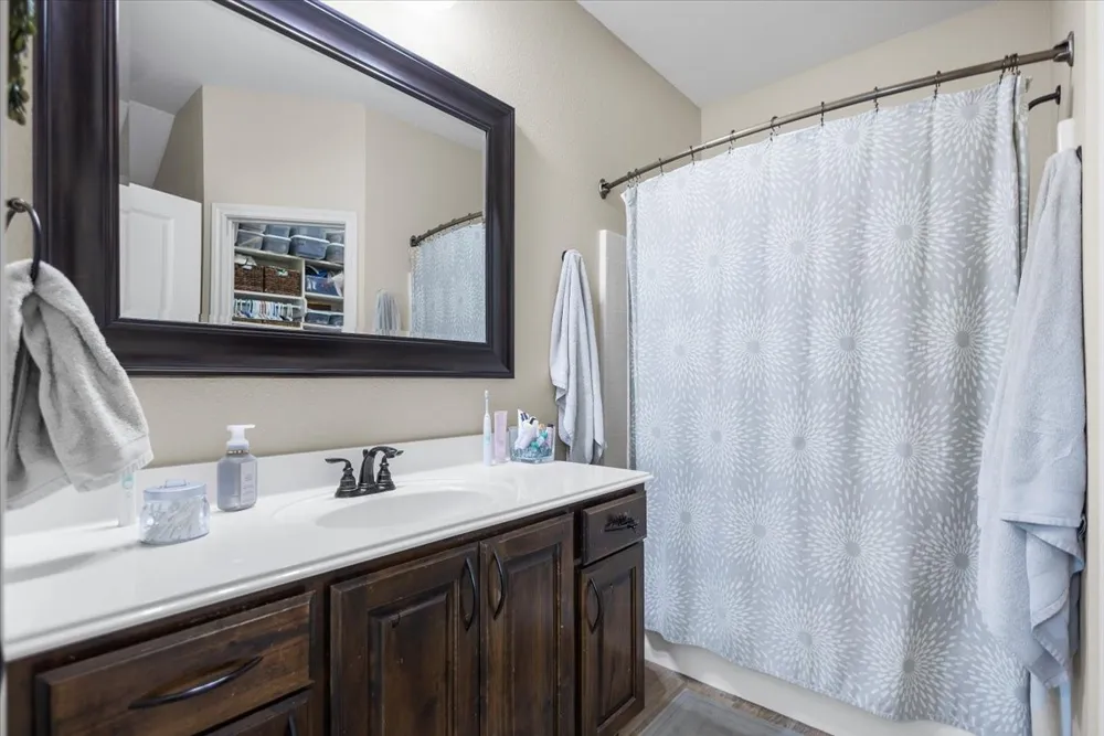 307 Mission Crest Circle Lindale, TX 75771