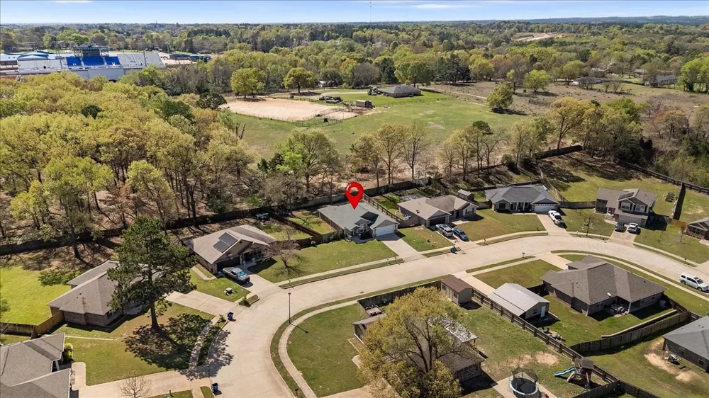 307 Mission Crest Circle Lindale, TX 75771