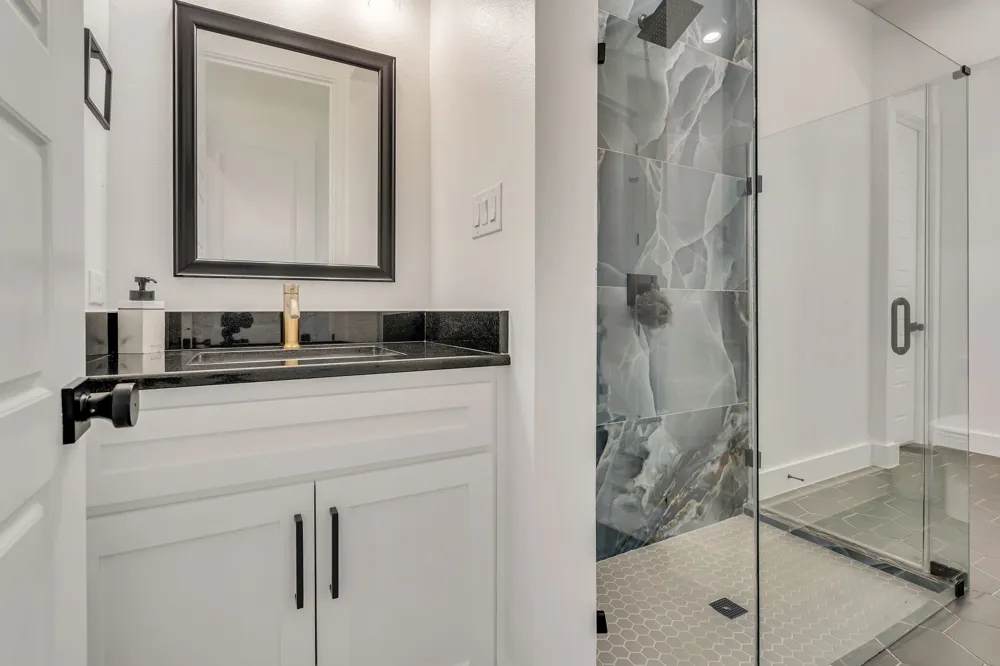 7299 Tom Trail Krum, TX 76249