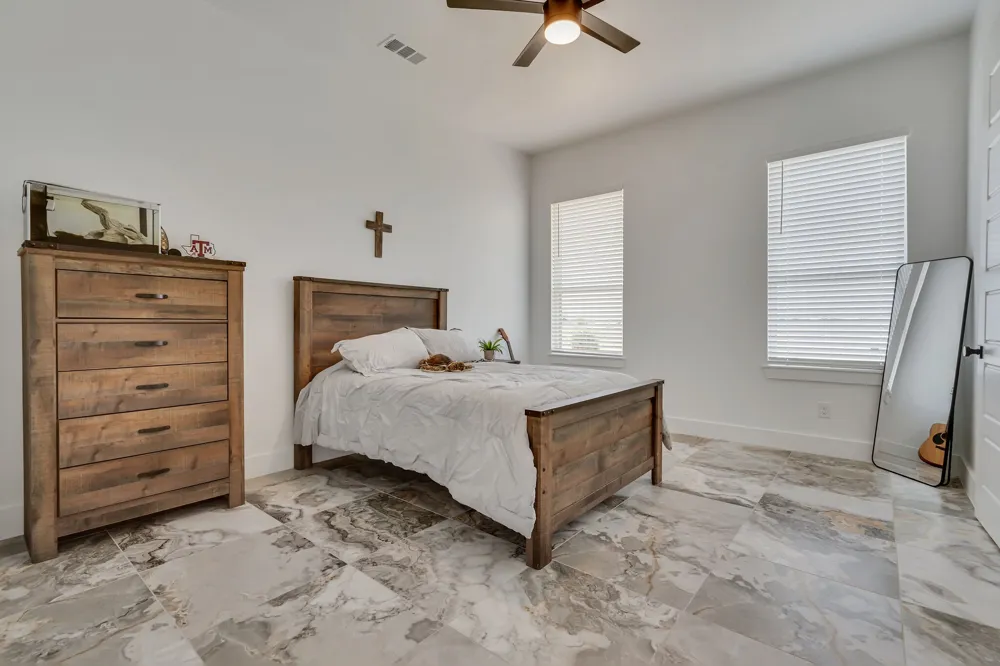 7299 Tom Trail Krum, TX 76249