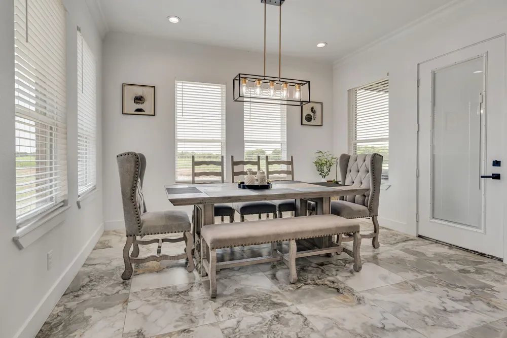 7299 Tom Trail Krum, TX 76249